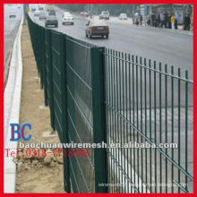 highway using beautiful vinyl coated wire mesh fence